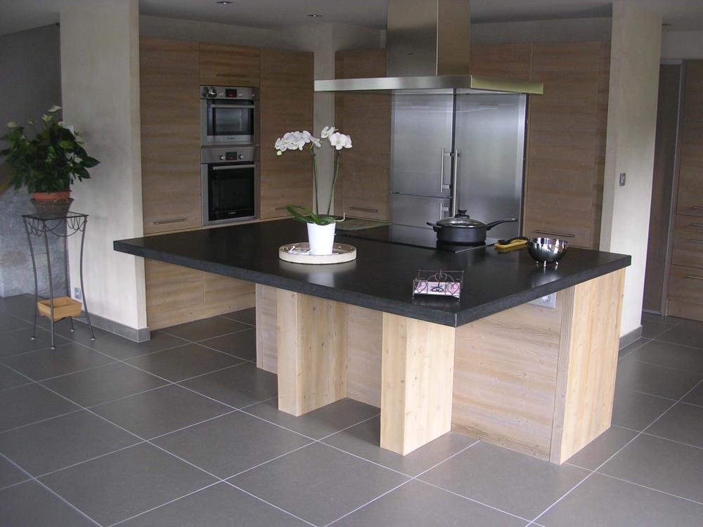 Cuisines Fabien Sattler noire bois