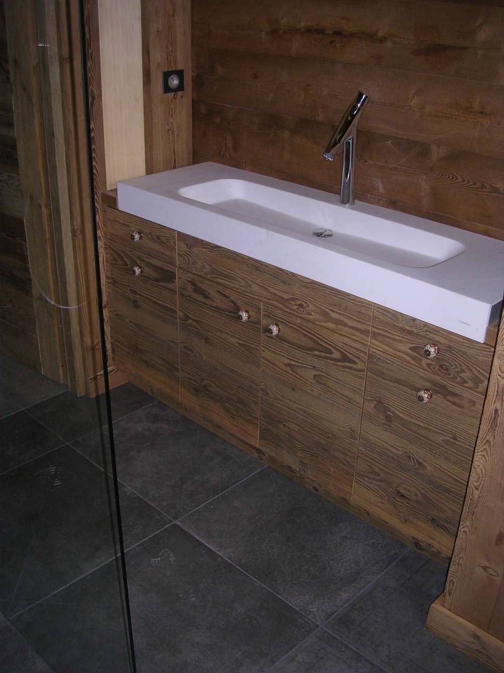 cuisine-fabien-sattler-morzine-salle-bain
